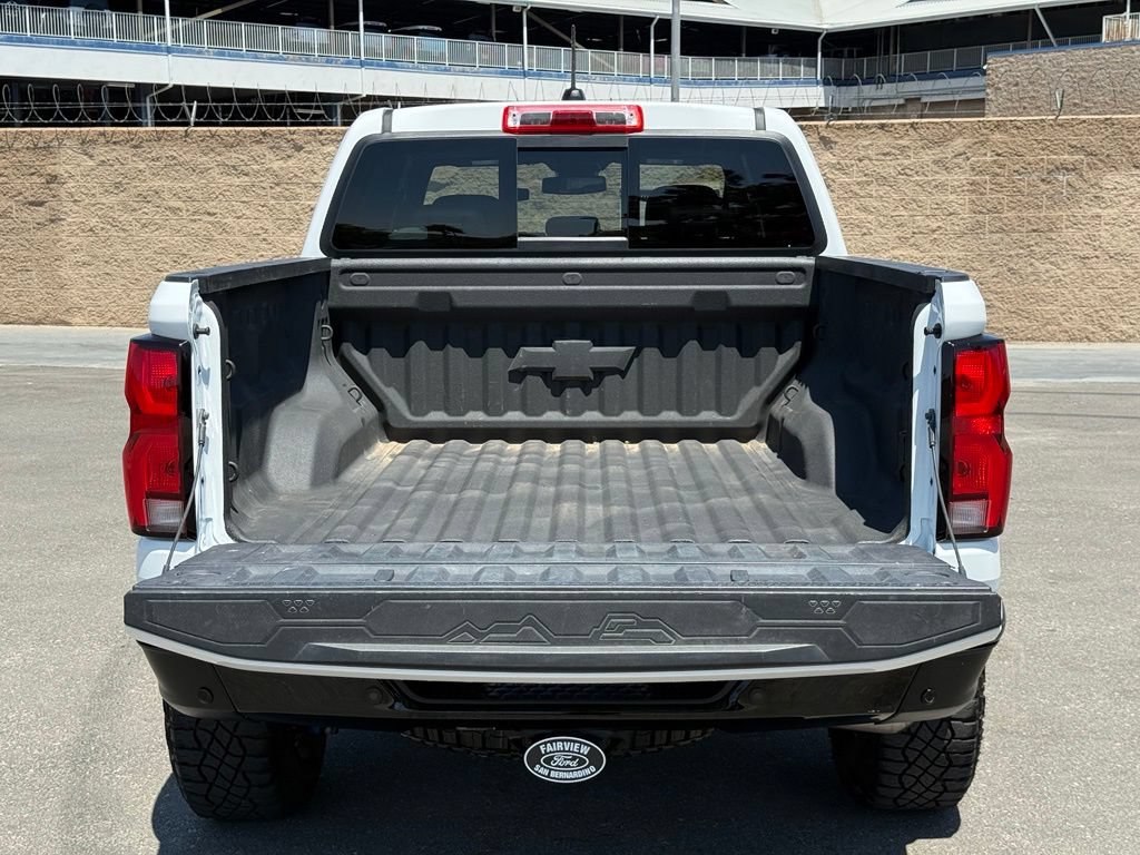 Used 2025 Chevrolet Colorado ZR2 AWD/4WD image 18