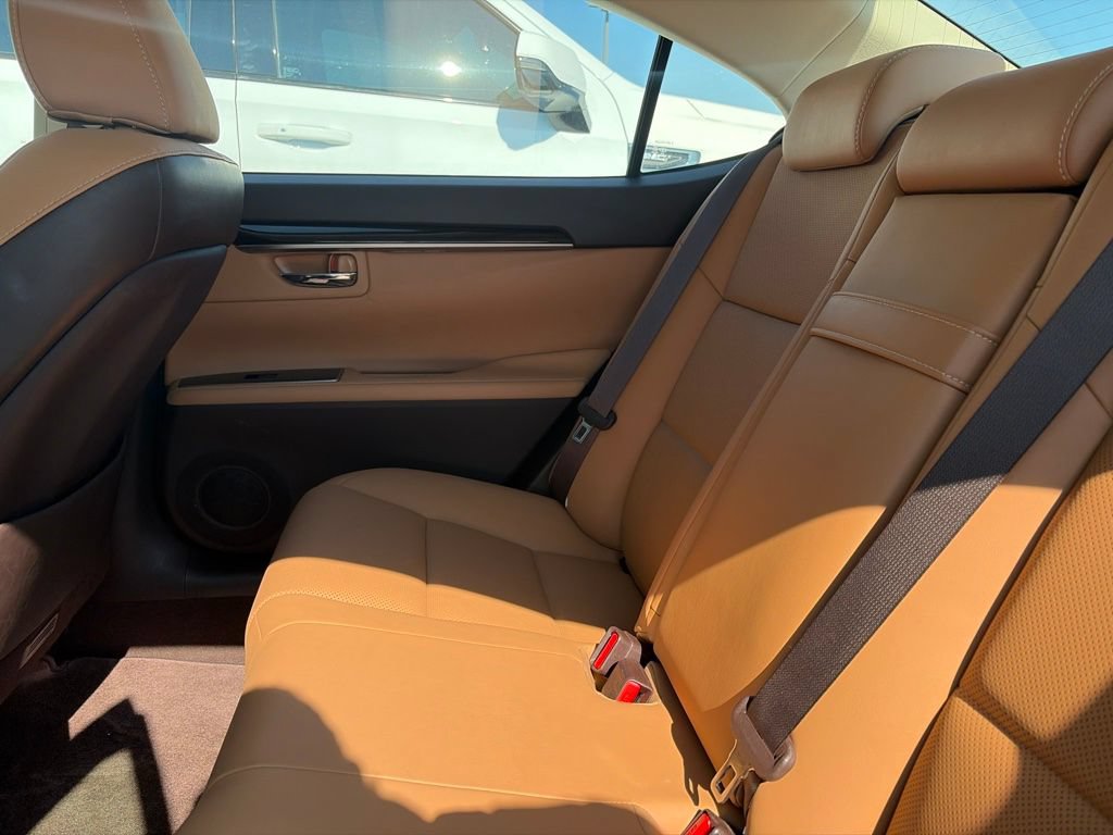 Used 2018 Lexus ES 350 w/ Navigation System Package FWD image 13