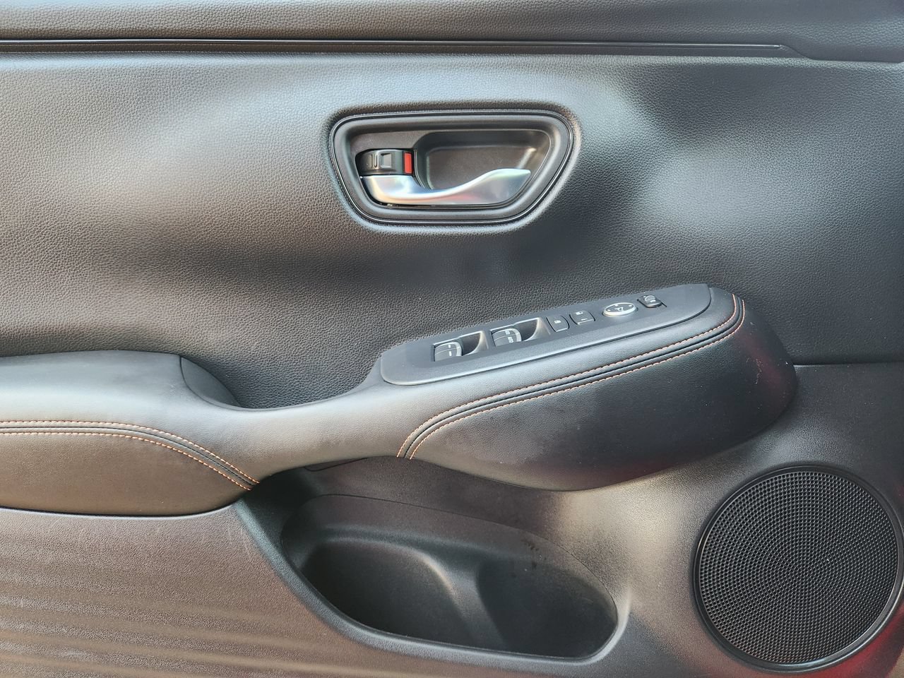Certified 2024 Honda HR-V Sport image 22