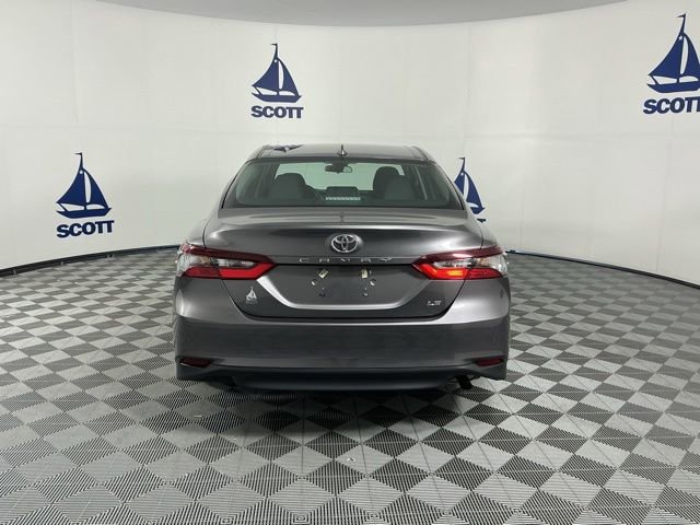 Used 2023 Toyota Camry LE FWD image 5