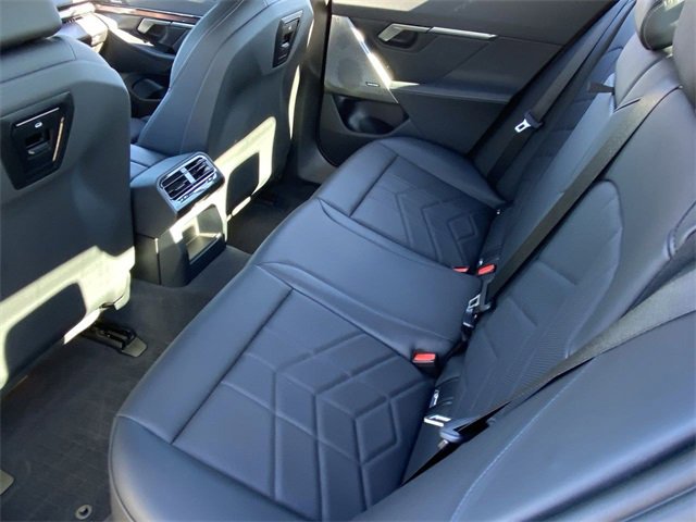 Certified 2025 BMW i5 eDrive40i w/ Premium Package image 18