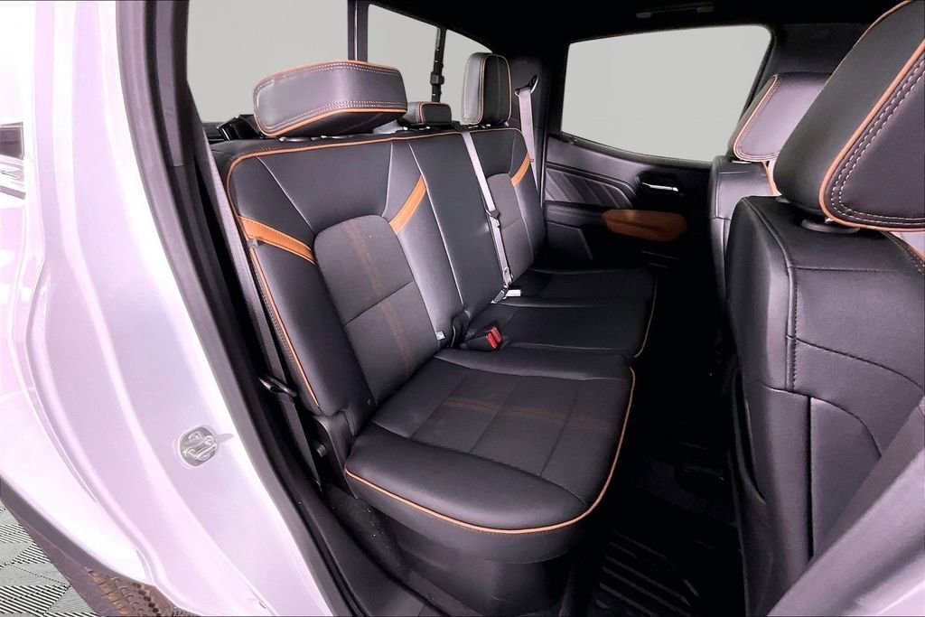 New 2026 GMC Canyon AT4 AWD/4WD image 10