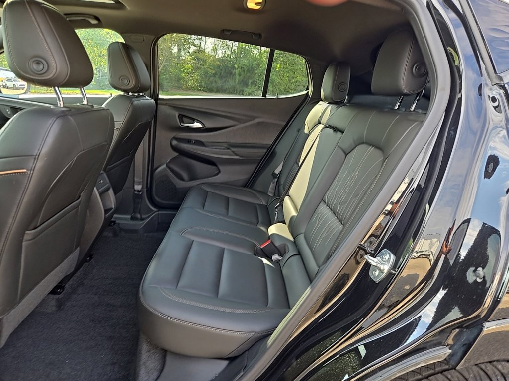 Used 2024 Buick Envista Avenir FWD image 19