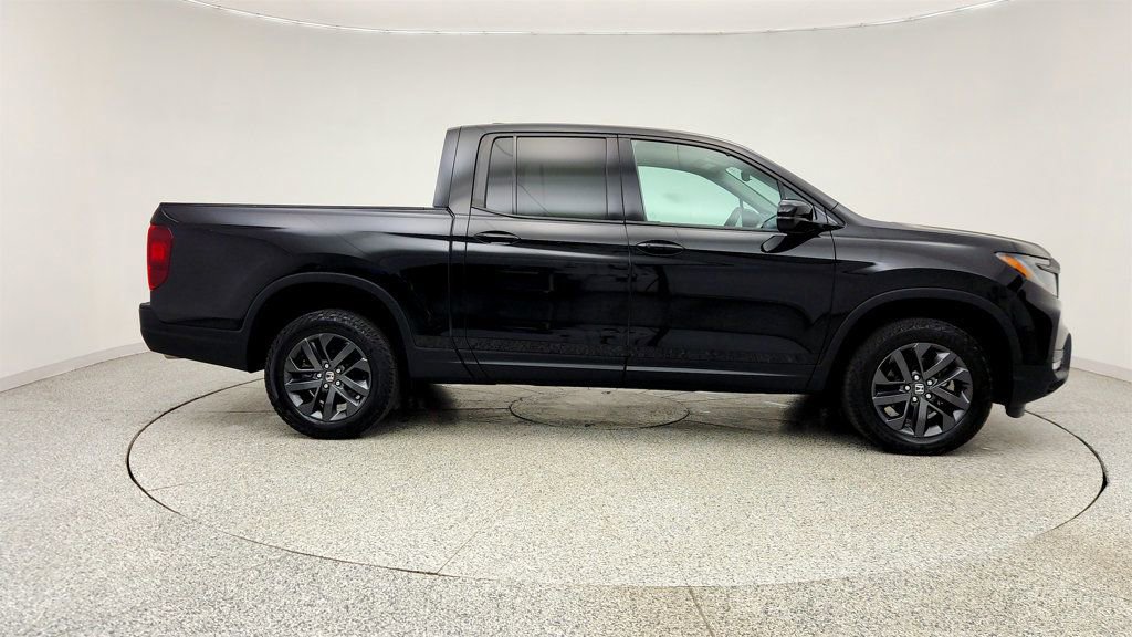 Used 2023 Honda Ridgeline Sport image 4