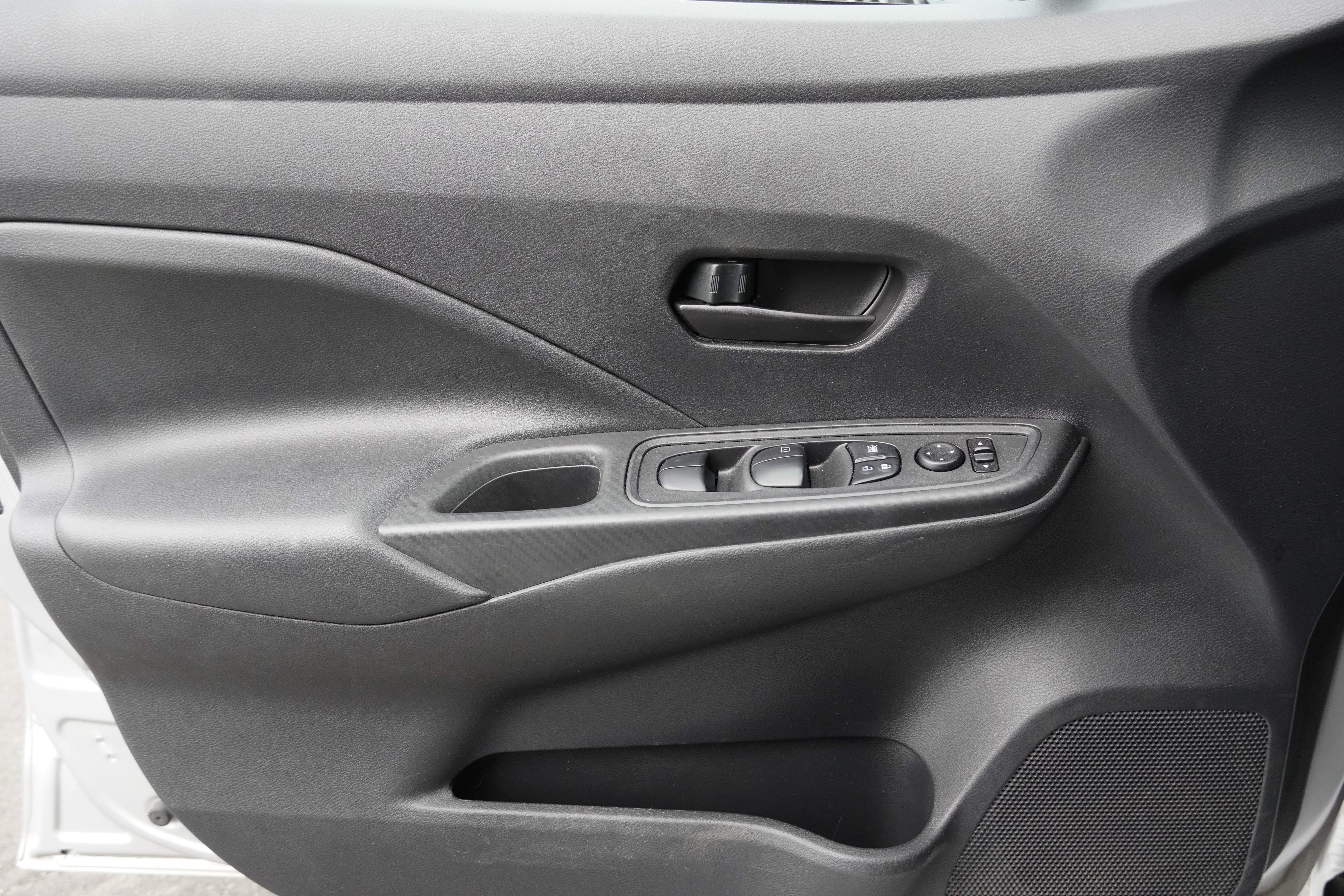 Used 2020 Nissan Versa S FWD image 28