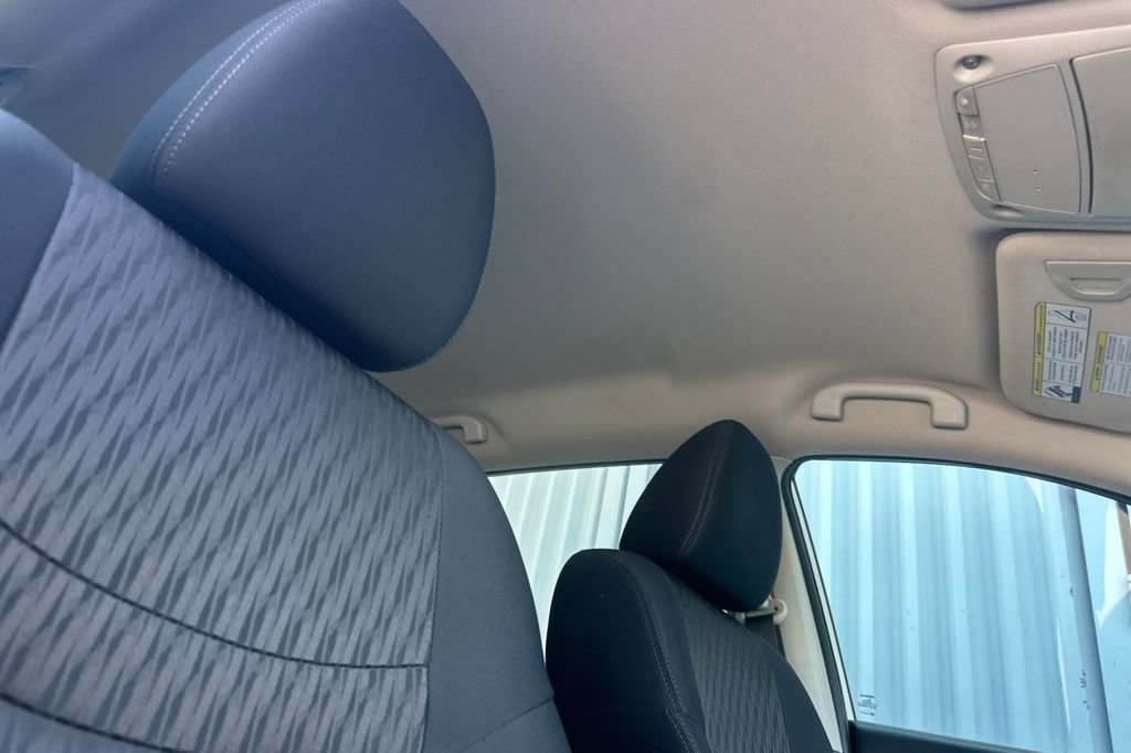 Used 2020 Nissan Rogue SV FWD image 16