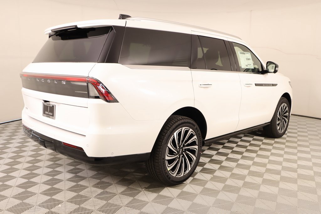 New 2025 Lincoln Navigator Black Label image 23