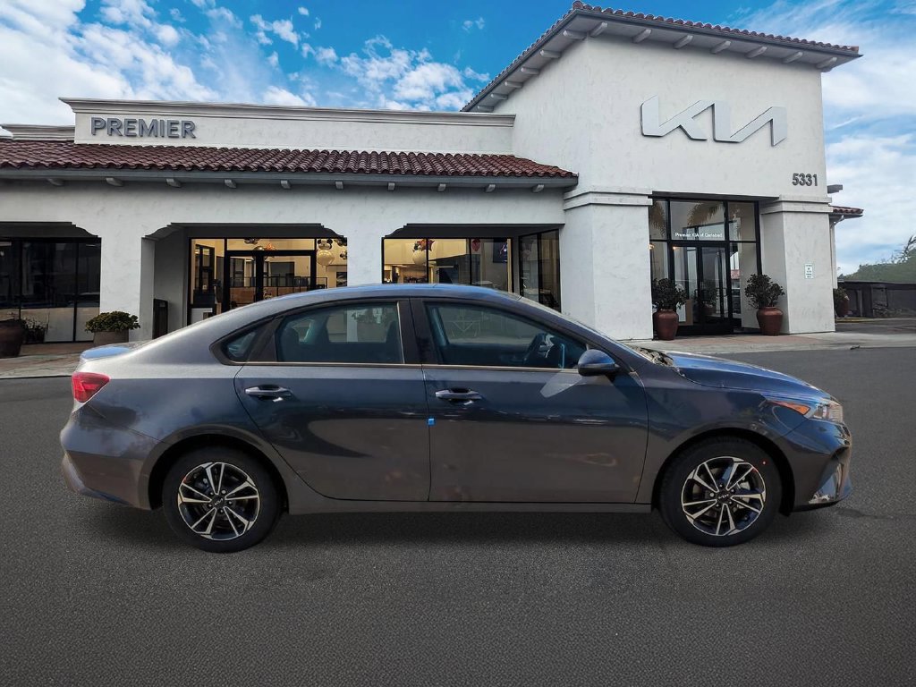 Certified 2024 Kia Forte LXS FWD image 7