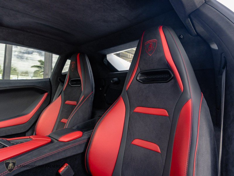 Used 2026 Lamborghini Temerario AWD/4WD image 17