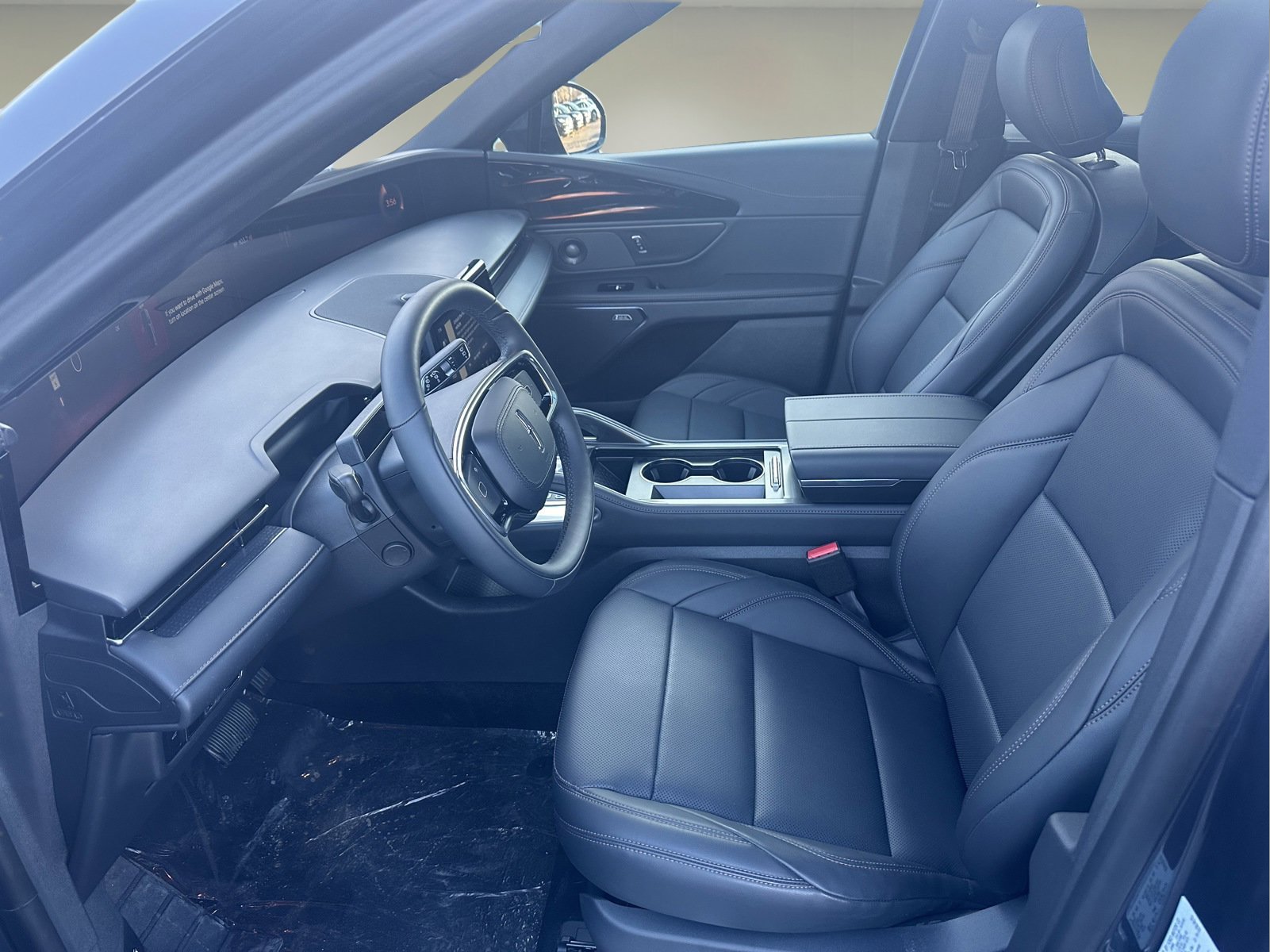 Used 2024 Lincoln Nautilus Premier w/ Equipment Group 102A image 8