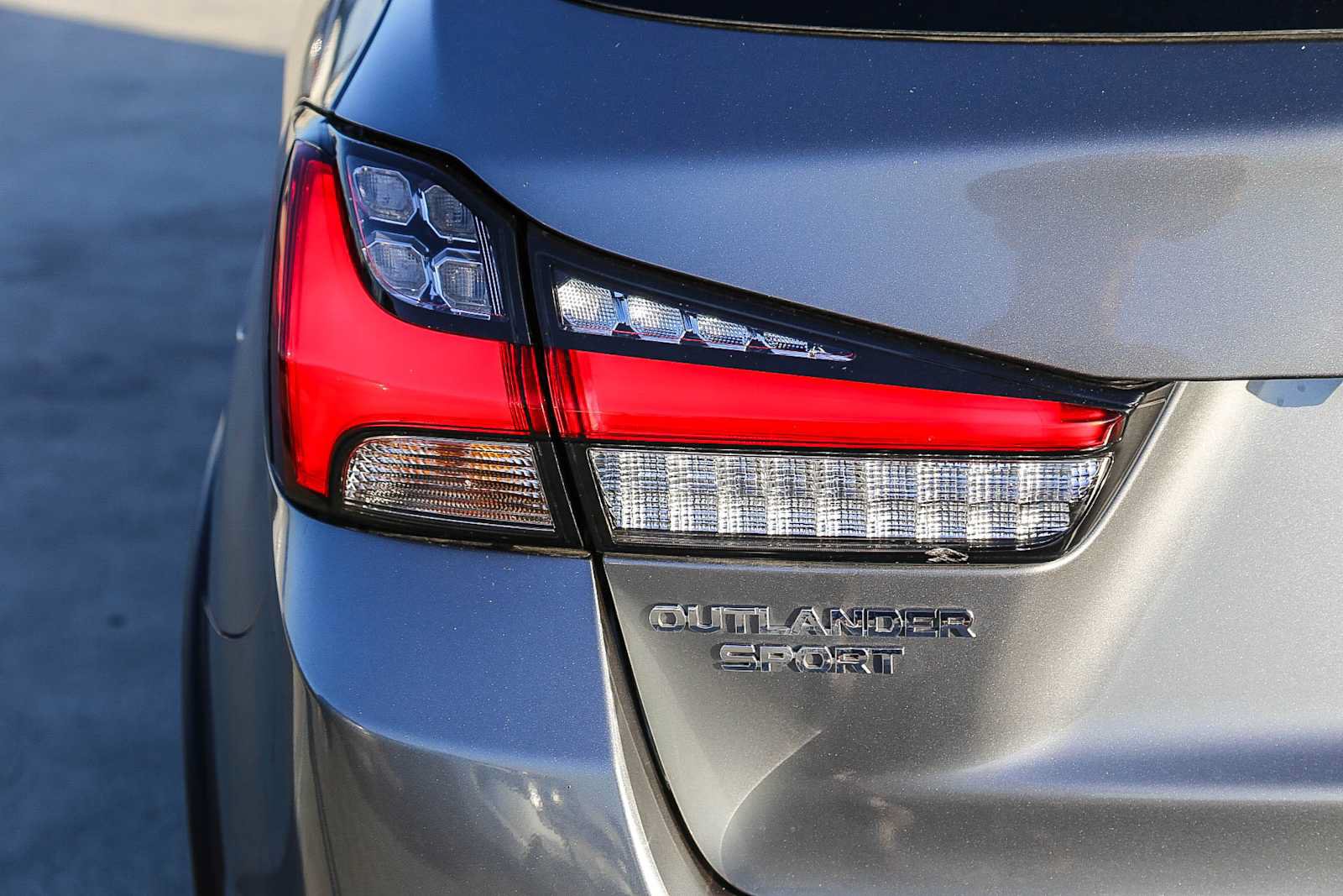Used 2026 Mitsubishi Outlander Sport LE AWD/4WD image 9
