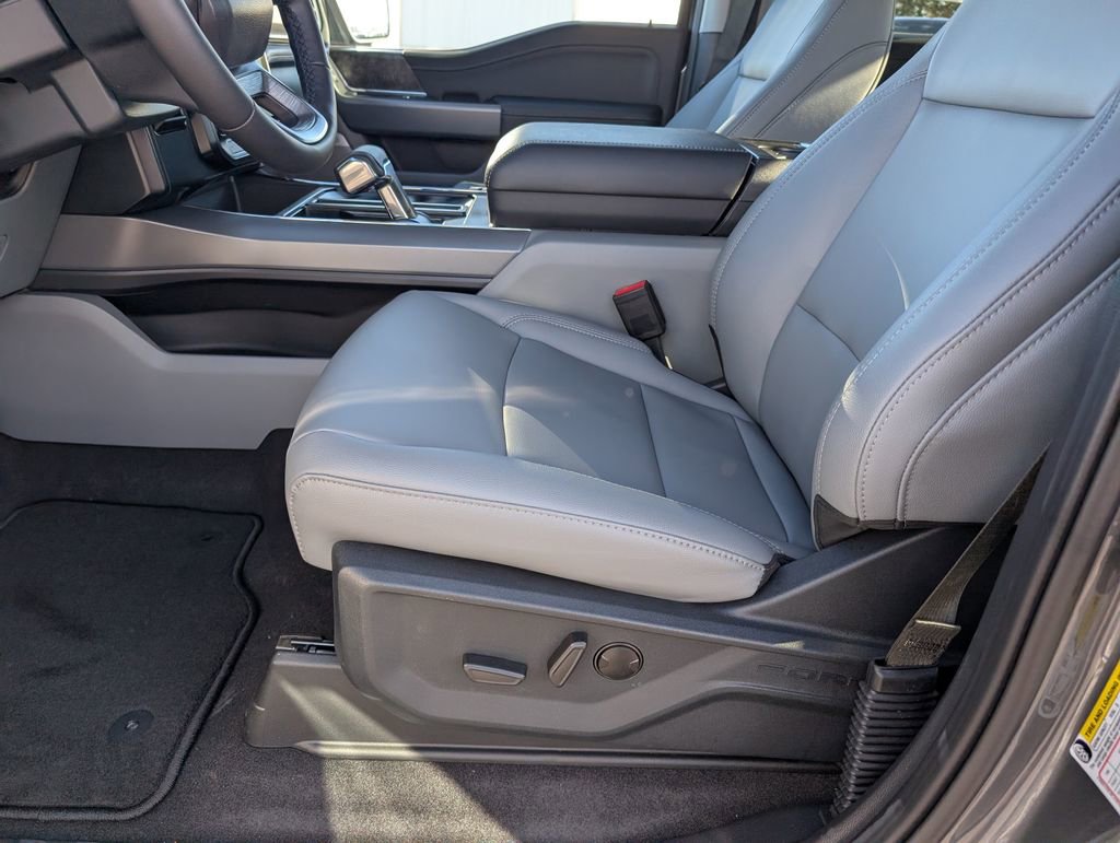 New 2025 Ford F150 Lightning Flash image 8