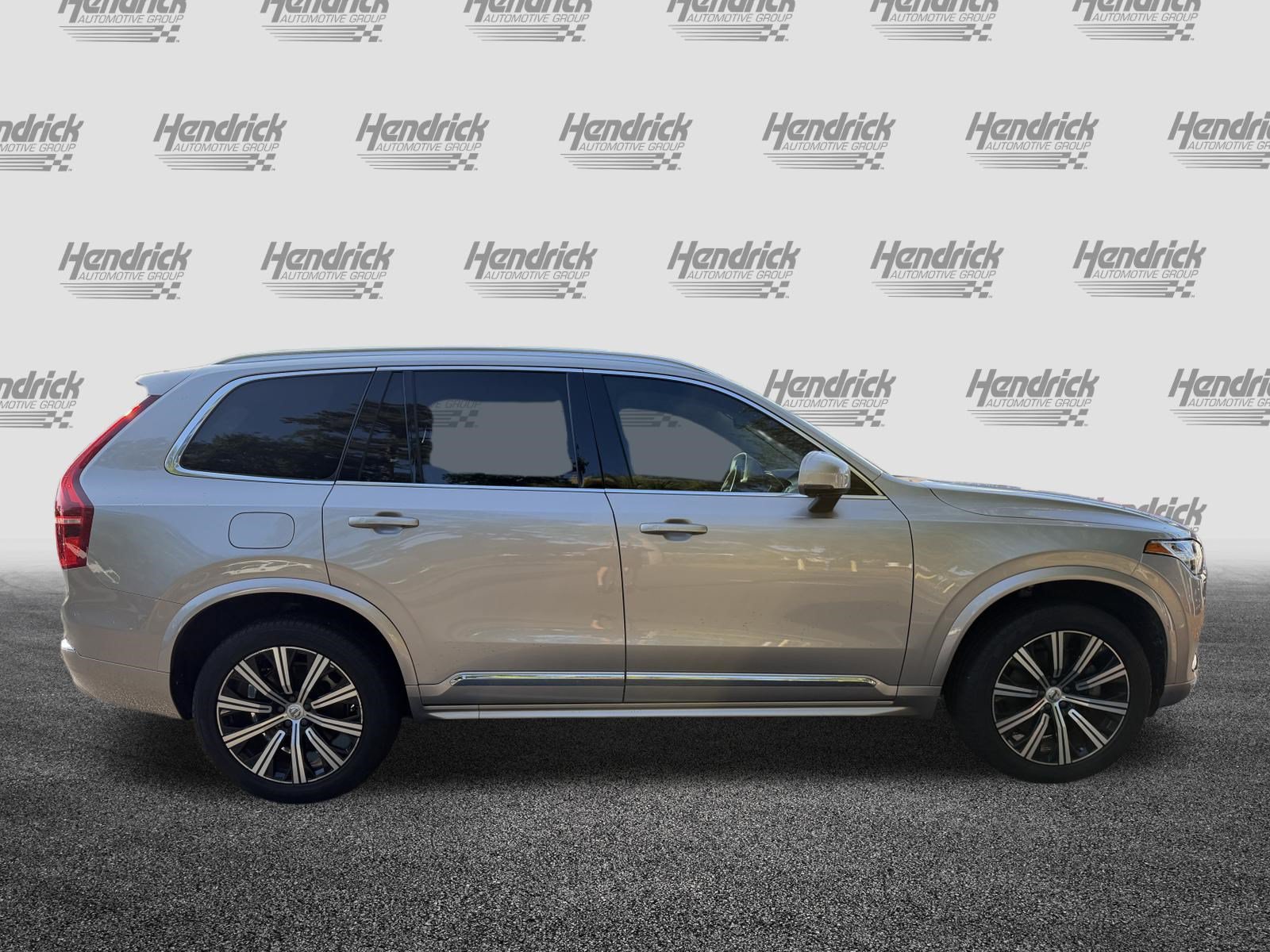 Used 2024 Volvo XC90 B5 Core w/ Climate Package AWD/4WD image 10