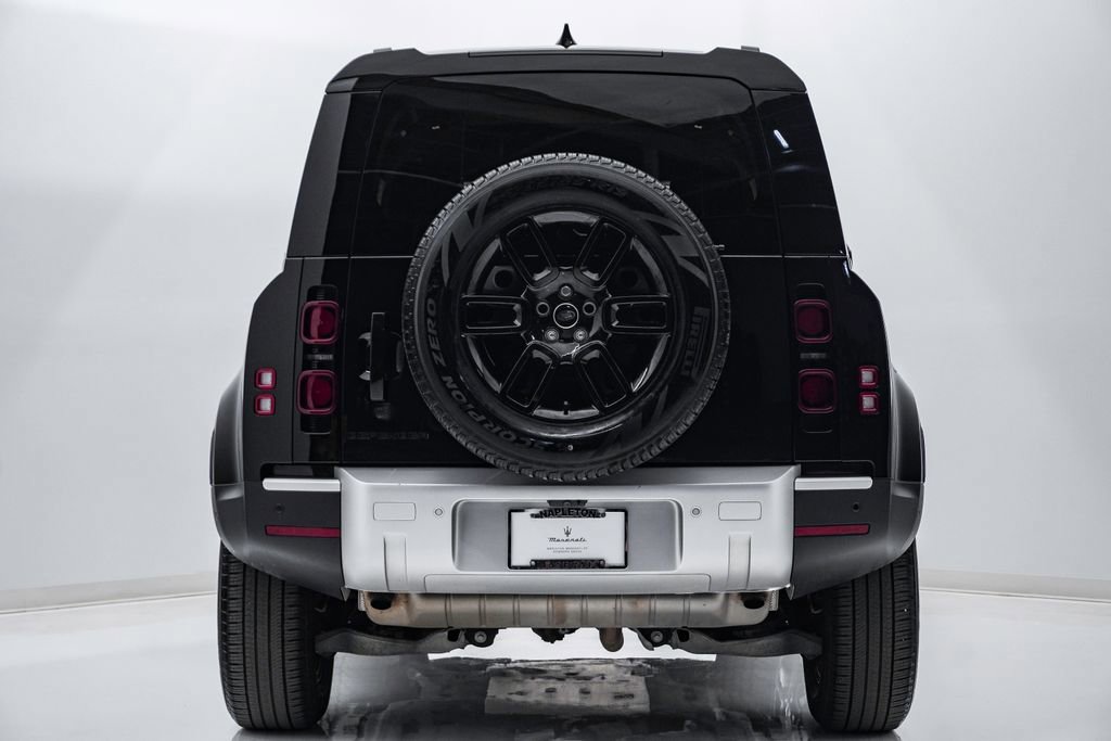 Used 2025 Land Rover Defender 110 S image 8