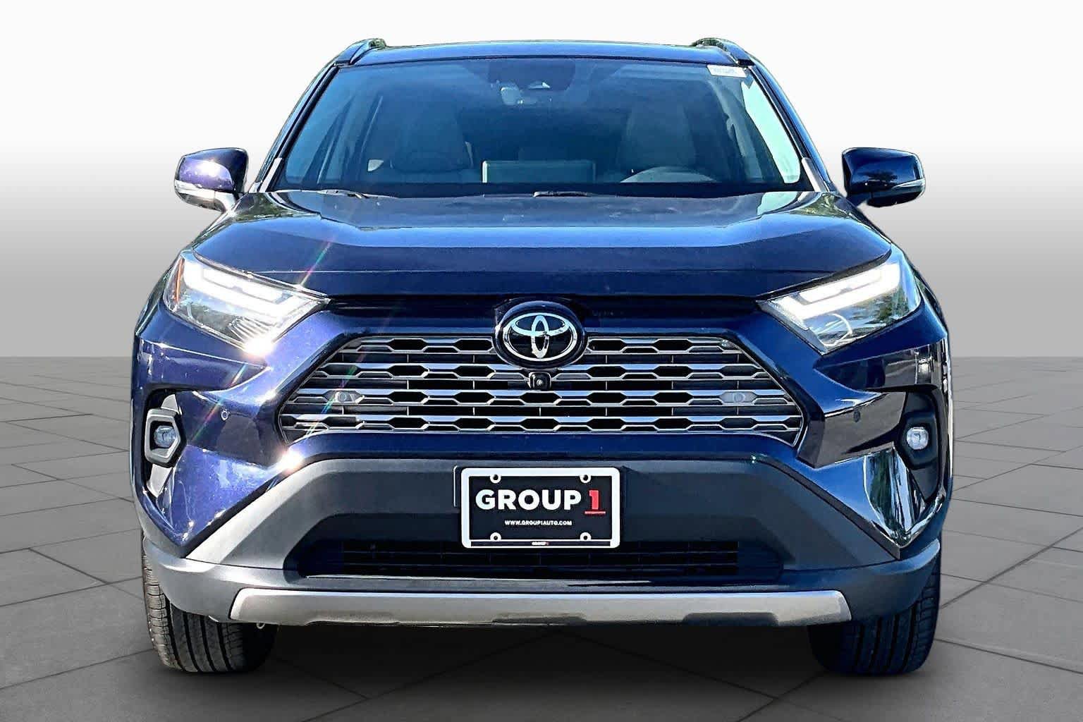 Used 2023 Toyota RAV4 Limited AWD/4WD image 7