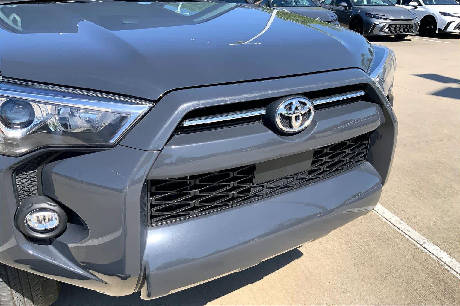 Used 2024 Toyota 4Runner SR5 Premium AWD/4WD image 31