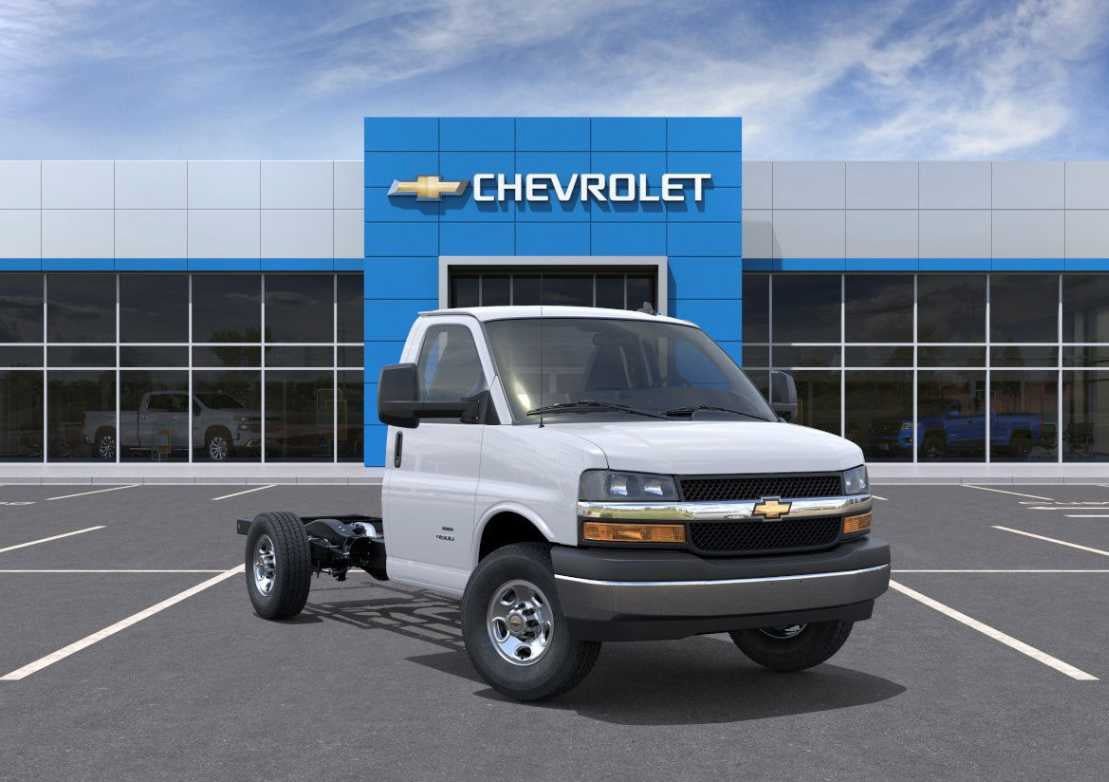 New 2025 Chevrolet Express 3500 w/ Power Convenience Package RWD image 8
