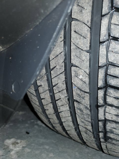 Used 2017 Ford Escape Titanium AWD/4WD image 29