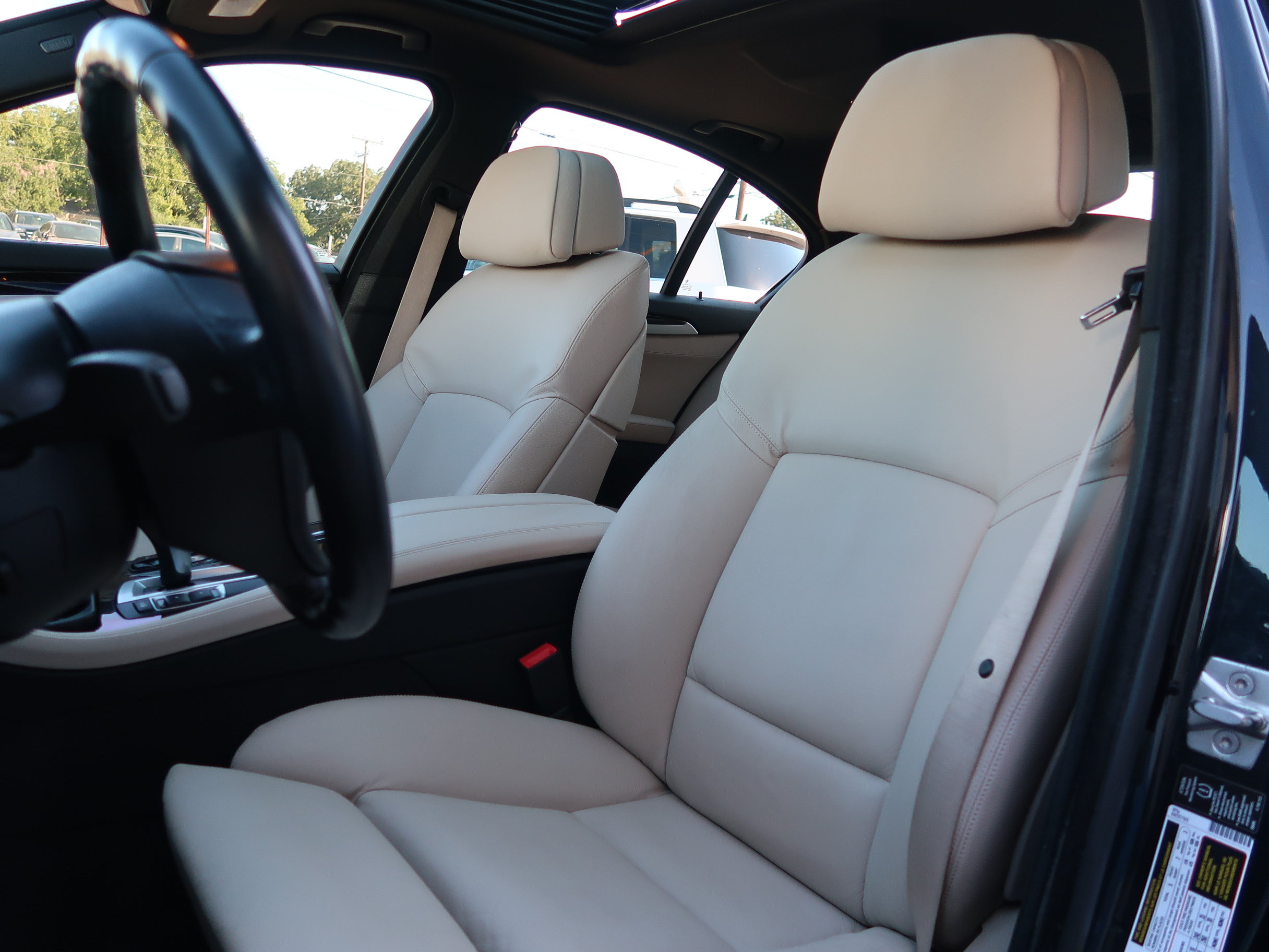 Used 2012 BMW 528i Sedan RWD image 16