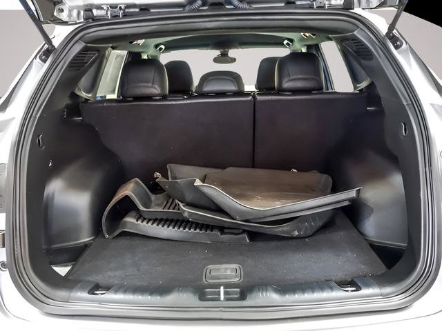 Used 2023 Jeep Compass Limited image 23