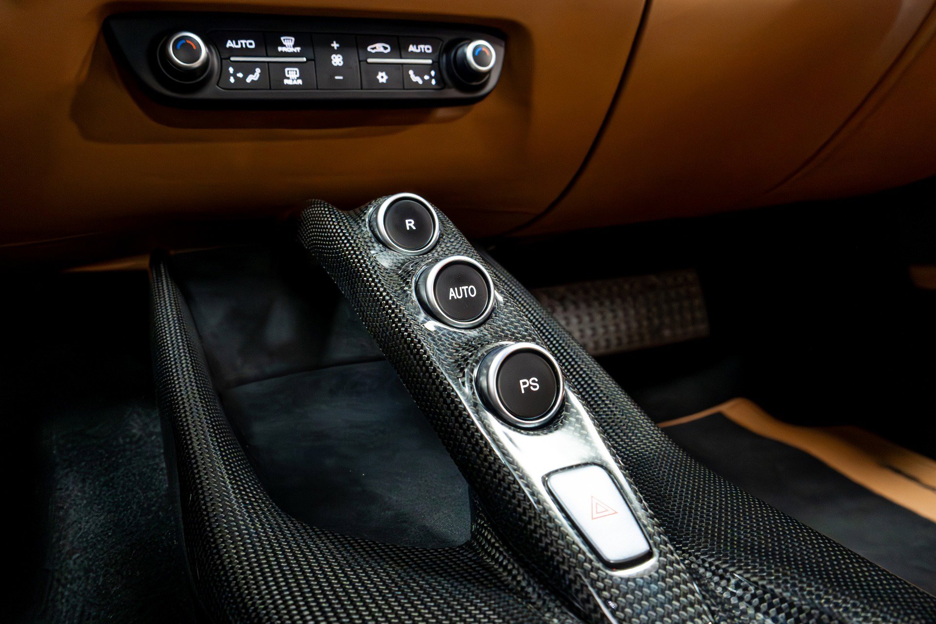 Used 2020 Ferrari 812 Superfast RWD image 68