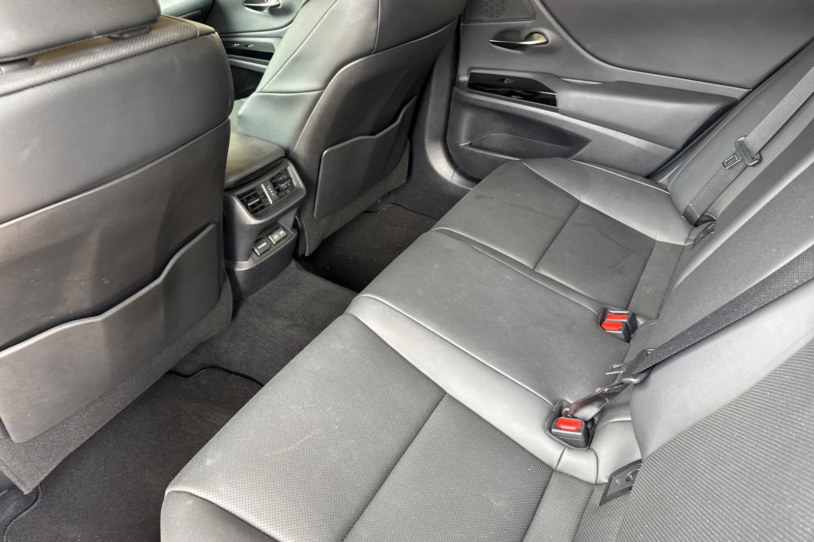 Certified 2025 Lexus ES 350 w/ Accessory Package (Z1) FWD image 14
