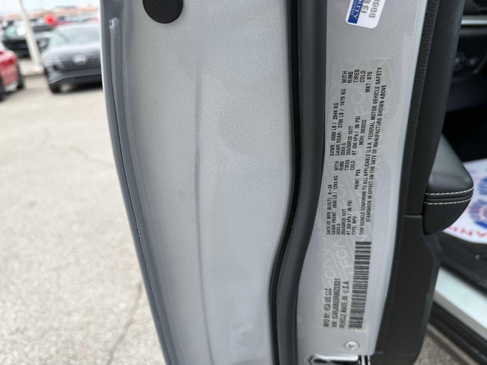 Certified 2024 Jeep Grand Cherokee L Limited w/ Luxury Tech Group II image 7