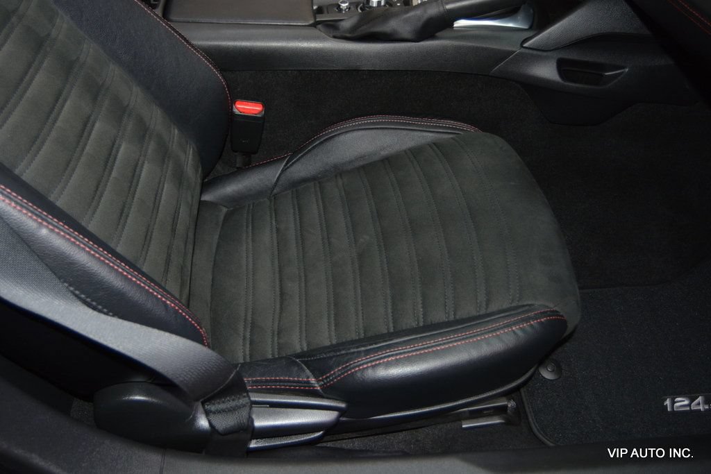 Used 2017 FIAT 124 Spider Abarth RWD image 22
