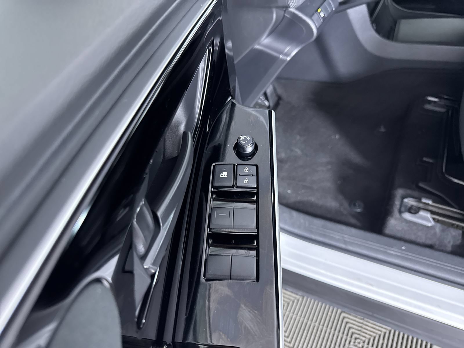 Certified 2023 Subaru Solterra AWD image 20