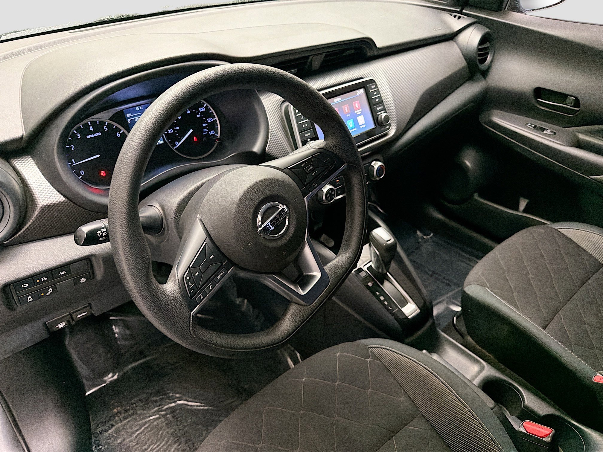 Used 2020 Nissan Kicks S image 7