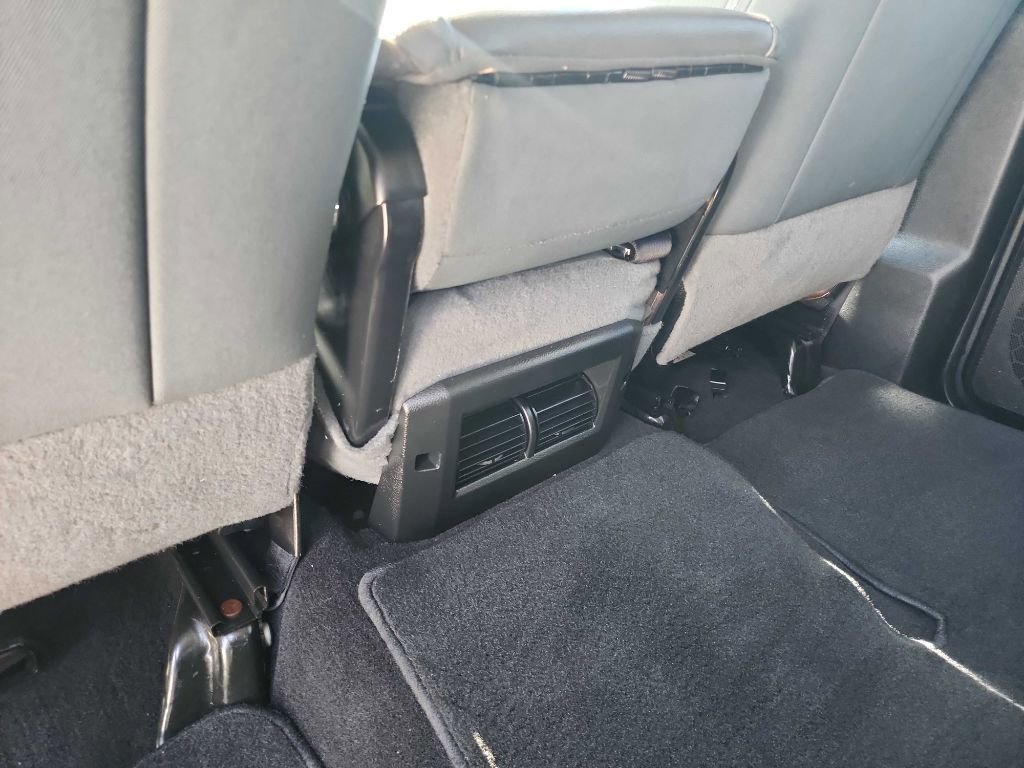 Used 2018 RAM 2500 SLT w/ Luxury Group image 32