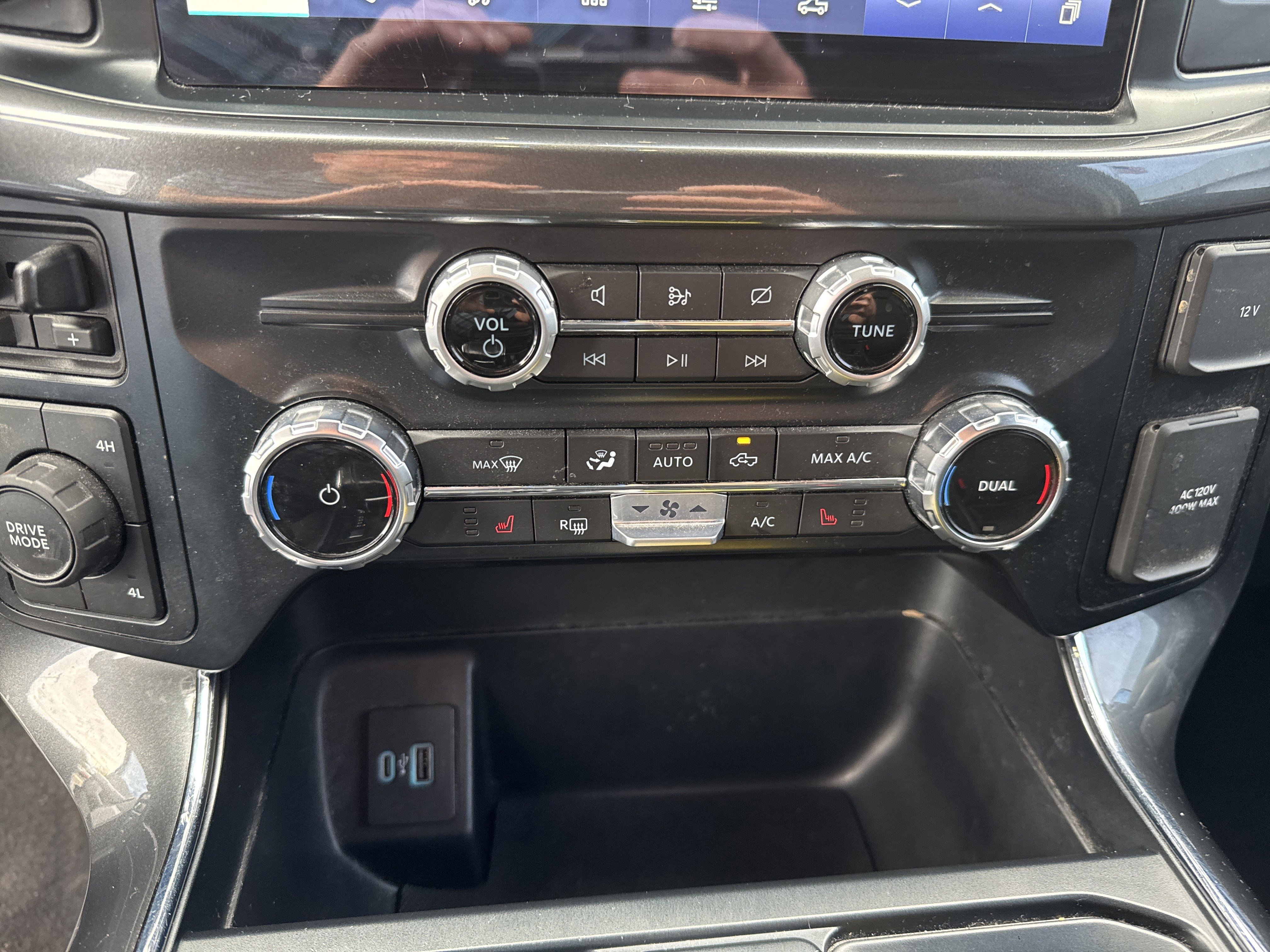 Used 2022 Ford F150 XLT w/ Equipment Group 302A High image 39