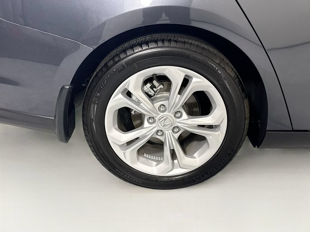 Certified 2025 Honda Accord LX image 33