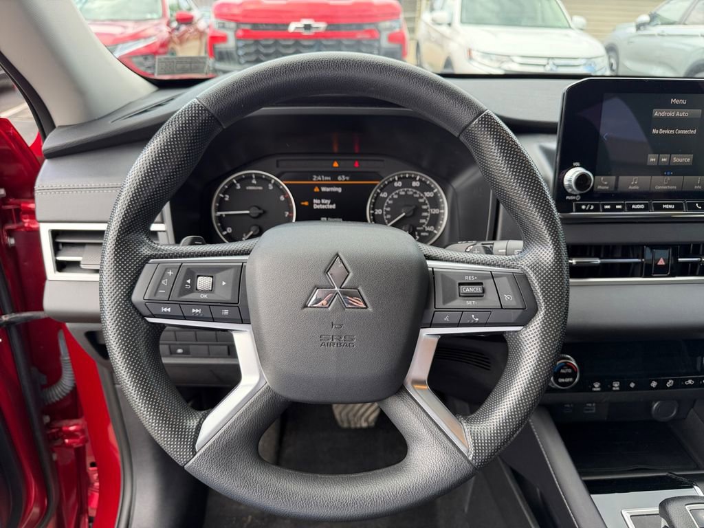 Used 2024 Mitsubishi Outlander ES AWD/4WD image 15