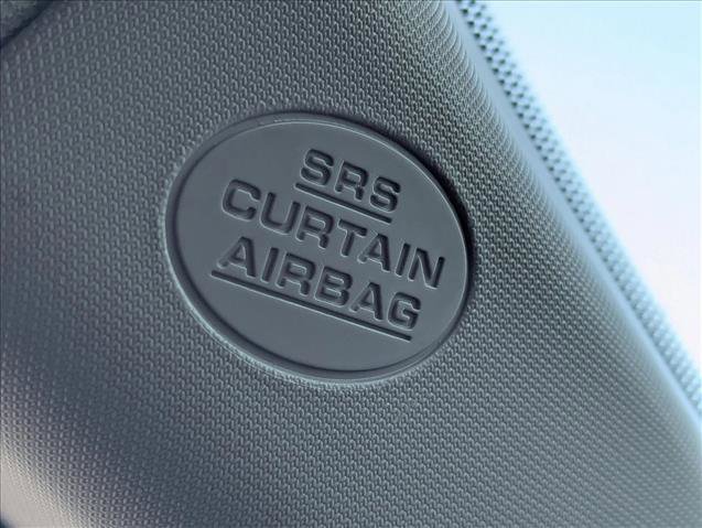 Used 2018 Toyota RAV4 LE image 19