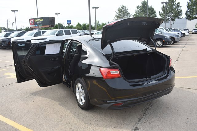 Used 2022 Chevrolet Malibu LS FWD image 15
