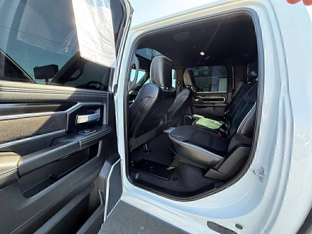 Used 2023 RAM 2500 Laramie AWD/4WD image 13