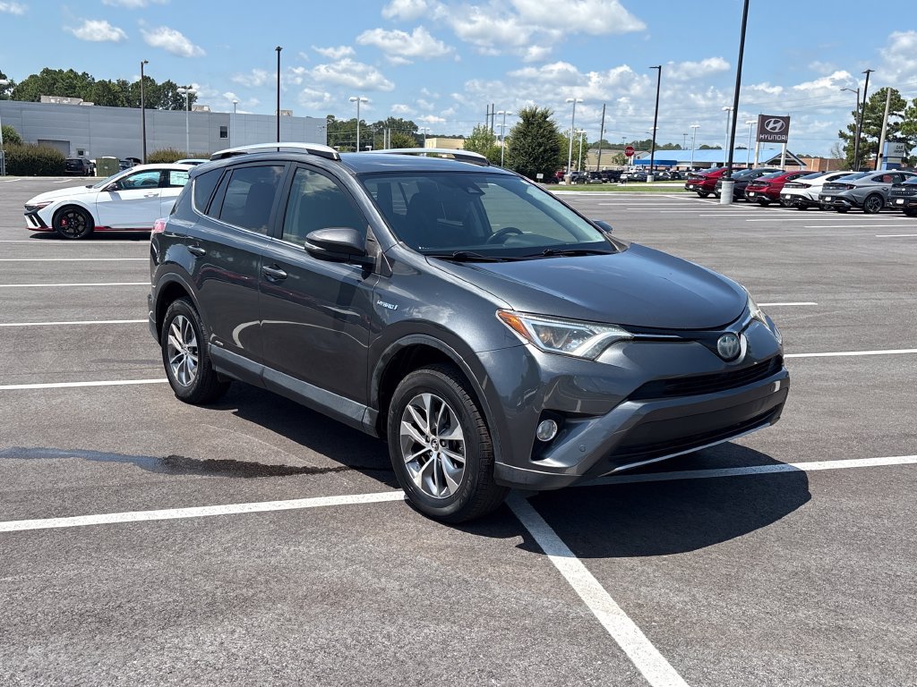 Used 2016 Toyota RAV4 XLE w/ Convenience Package AWD/4WD image 30