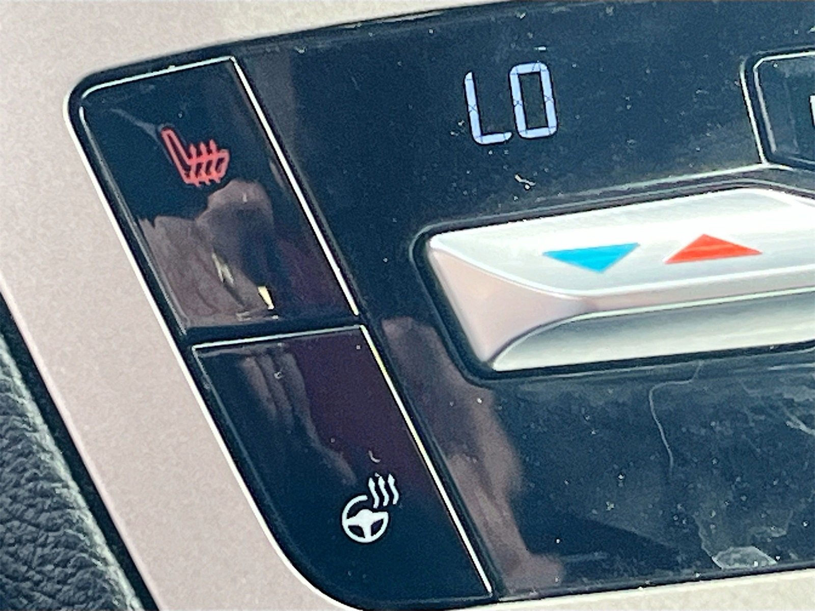 Used 2021 Ford Explorer XLT w/ Equipment Group 202A image 21