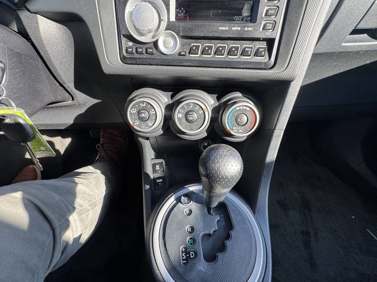 Used 2011 Scion tC Base 2dr Coupe 6A image 34