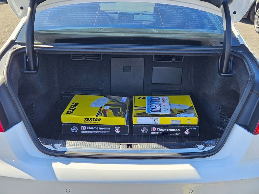 Used 2014 Audi S8 image 10