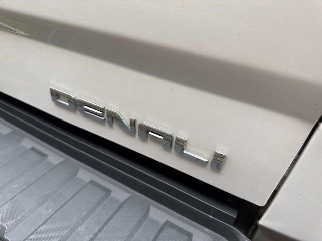 Used 2018 GMC Sierra 2500 Denali w/ Duramax Plus Package image 19