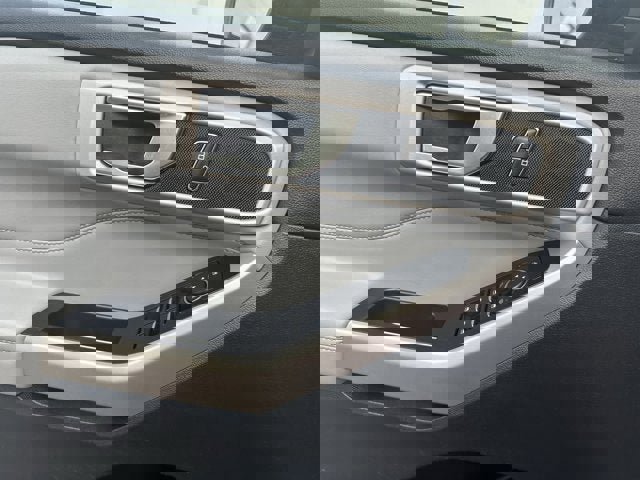 Used 2022 Ford Explorer XLT w/ Equipment Group 202A image 23