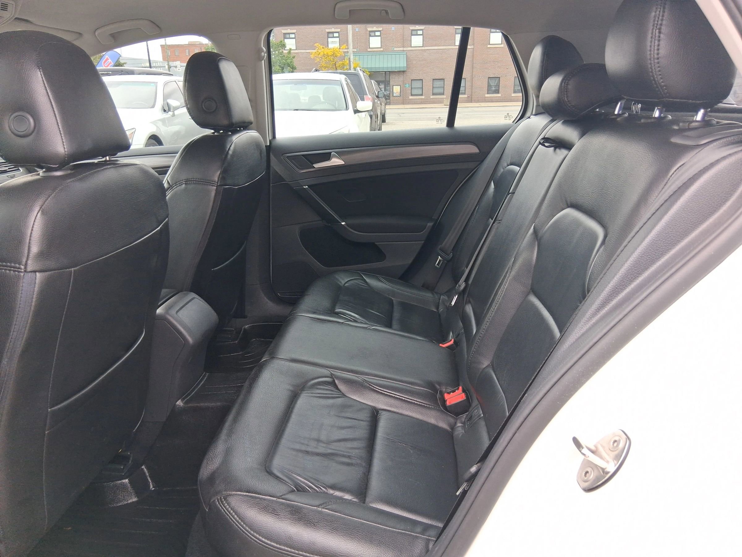 Used 2018 Volkswagen Golf S FWD image 14