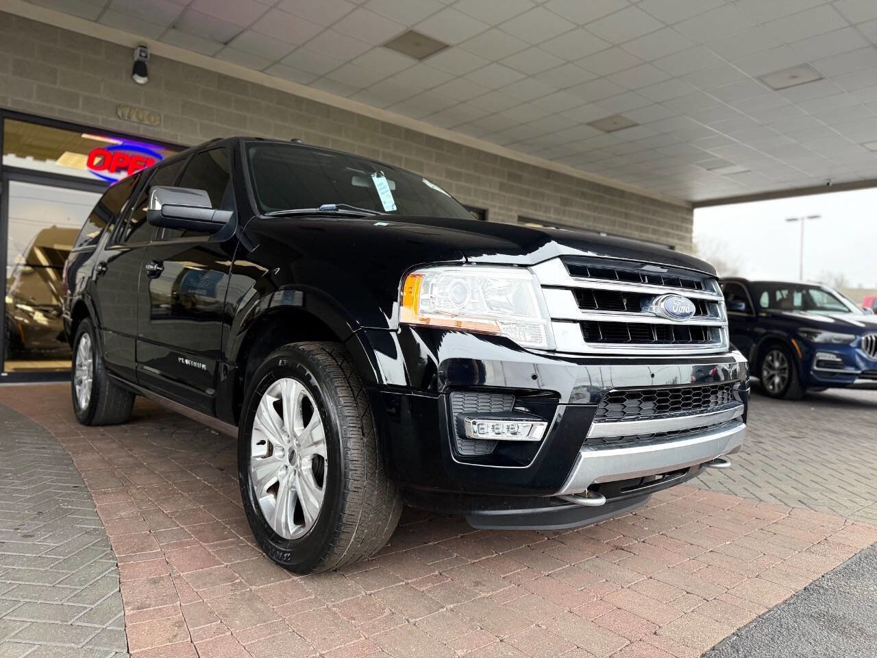 Used 2016 Ford Expedition Platinum image 15