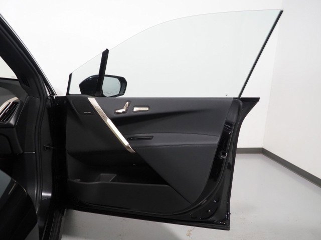 Used 2024 BMW iX xDrive50 w/ Premium Package image 81