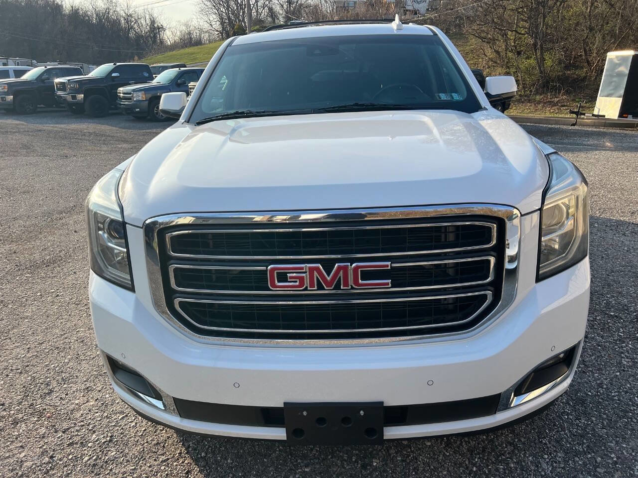 Used 2016 GMC Yukon XL SLE w/ HD Trailering Package image 3