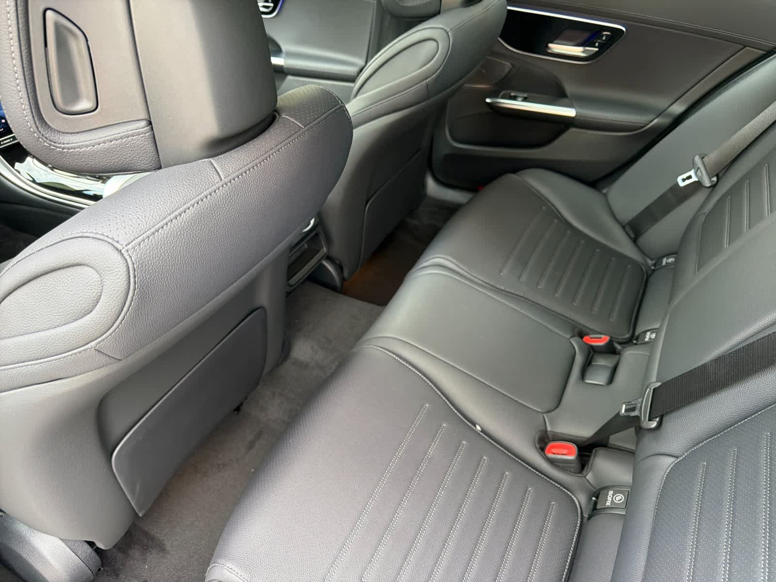 New 2026 Mercedes-Benz C 300 Sedan image 11