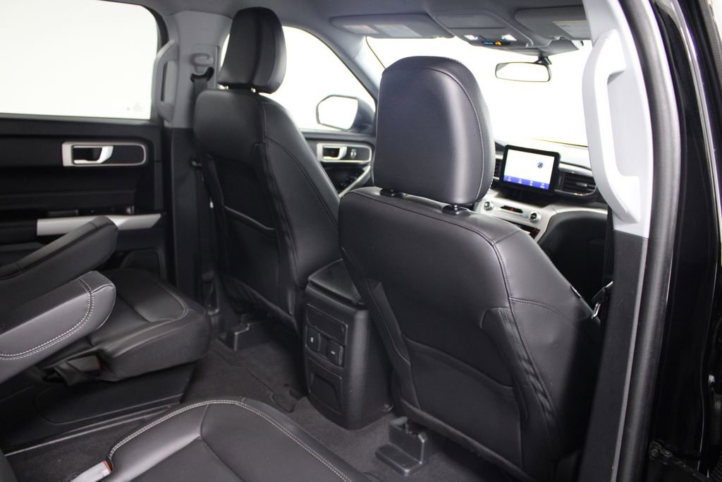 Used 2023 Ford Explorer XLT w/ Equipment Group 202A image 34