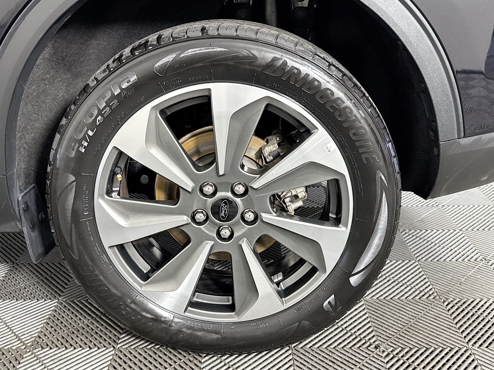 Used 2024 Ford Escape Platinum AWD/4WD image 35